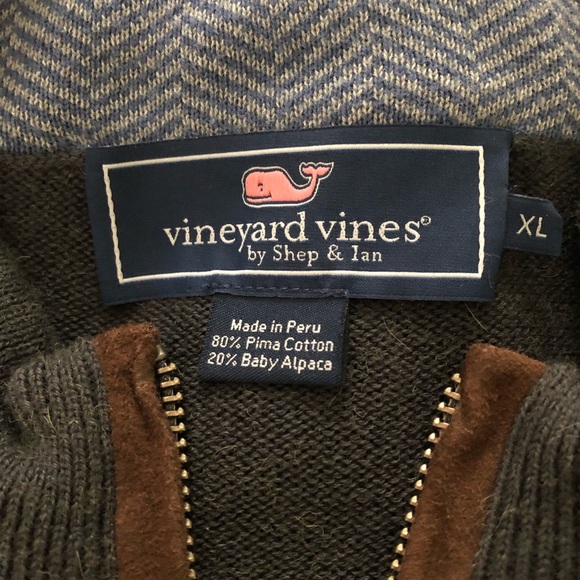 Men’s XL Vineyard Vines sweater - Picture 3 of 3